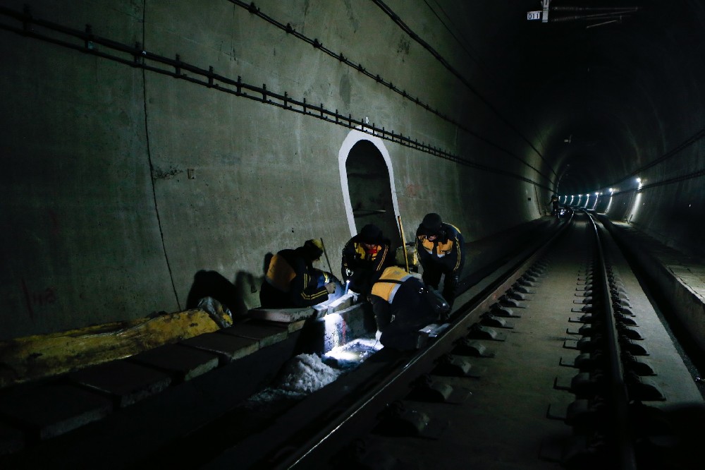 淄博铁路运营隧道病害现状